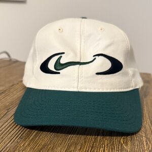Nike vintage White and Dark Green Logo Cap